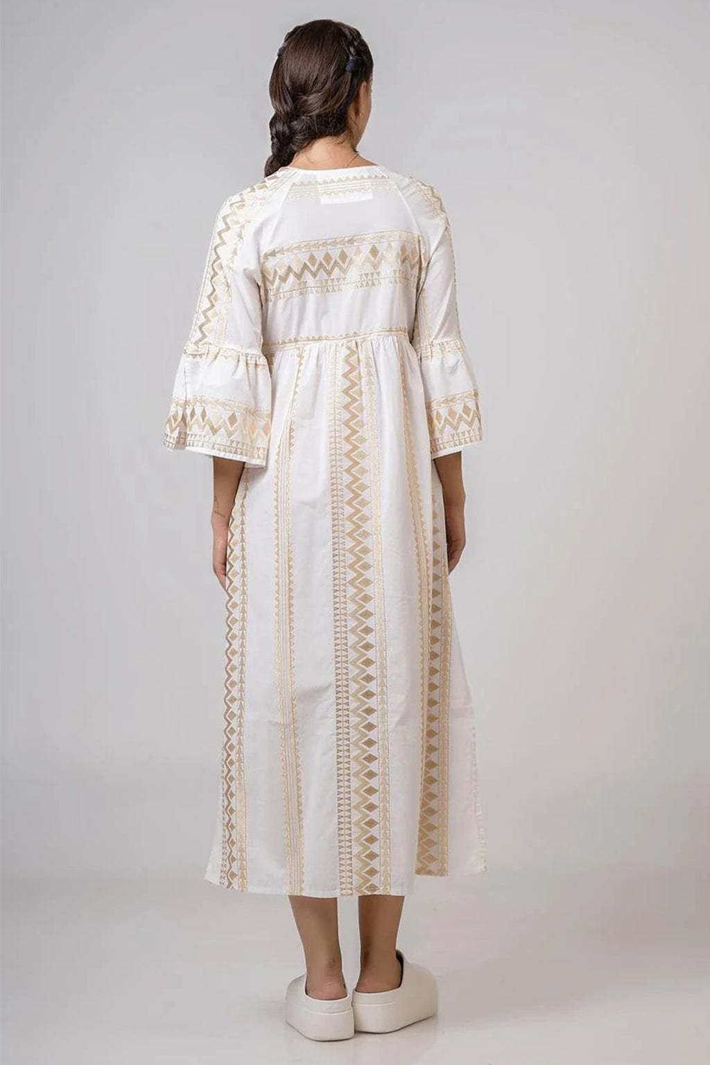 Aether 2670.92645 white gold embroidered midi dress at No19 Boutique