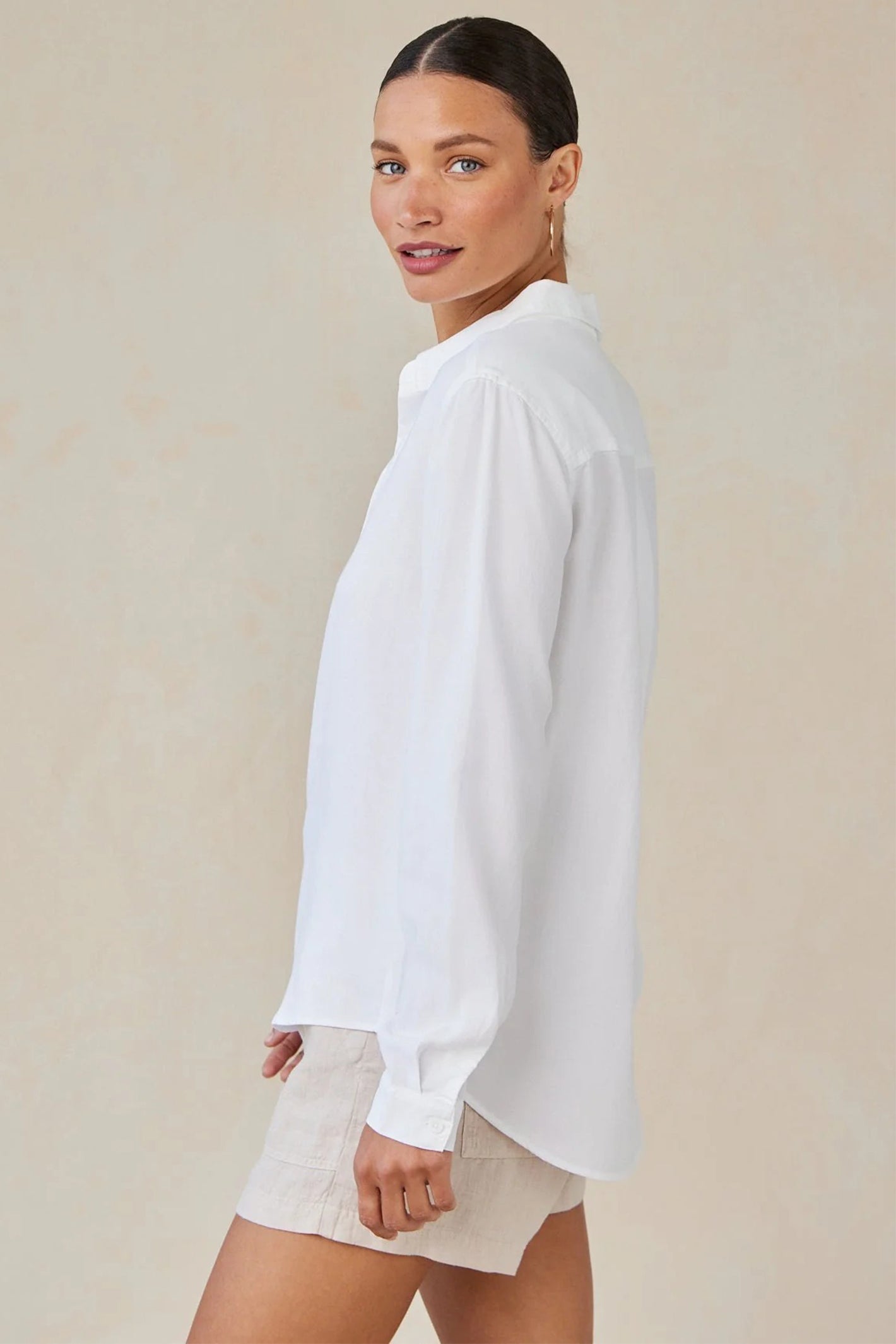 Bella Dahl B2027-654-303 White Classic Button Down Shirt