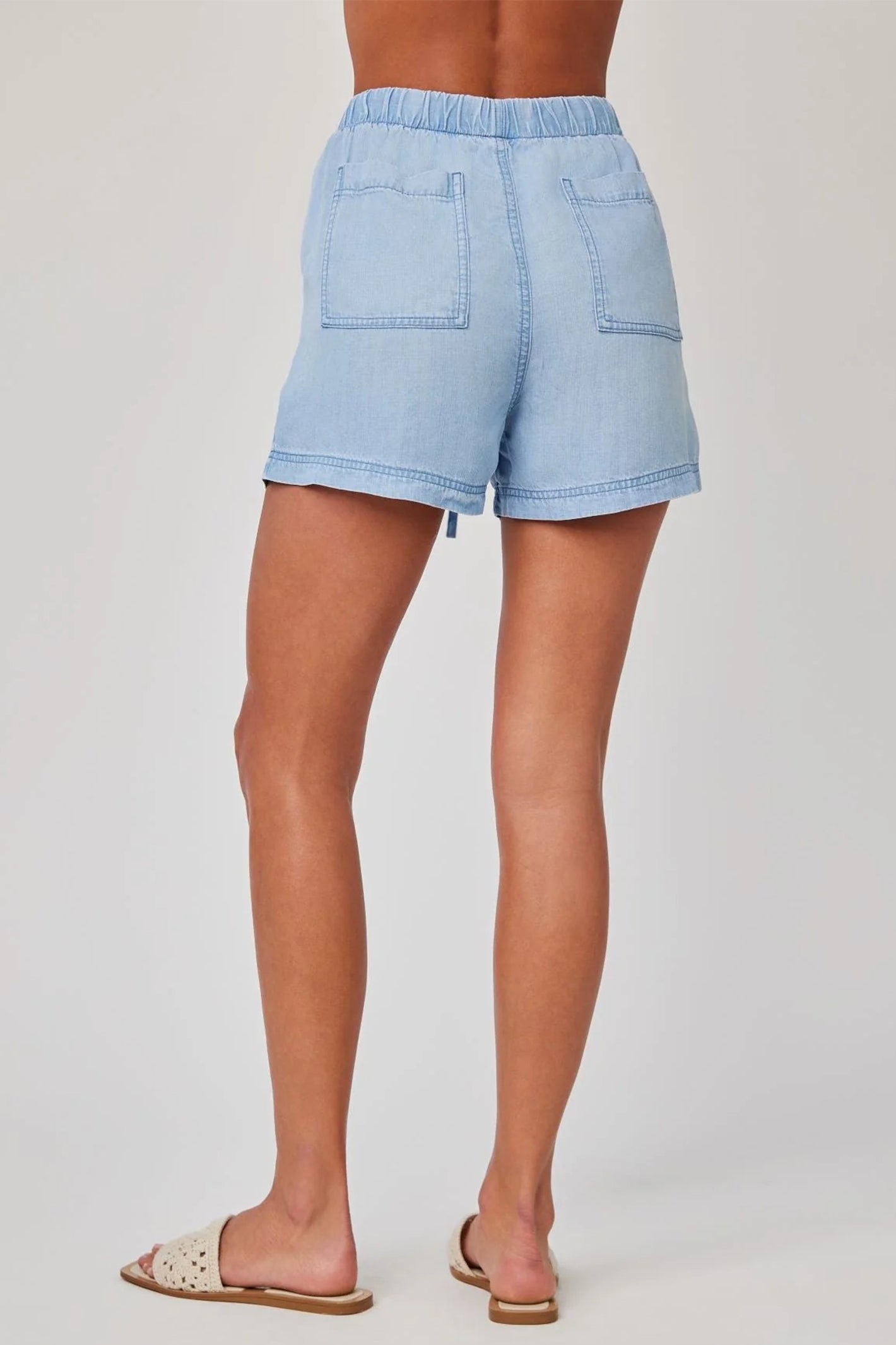 Bella Dahl B3933-549-661 Blue Coastal Spray Wash Pocket Shorts
