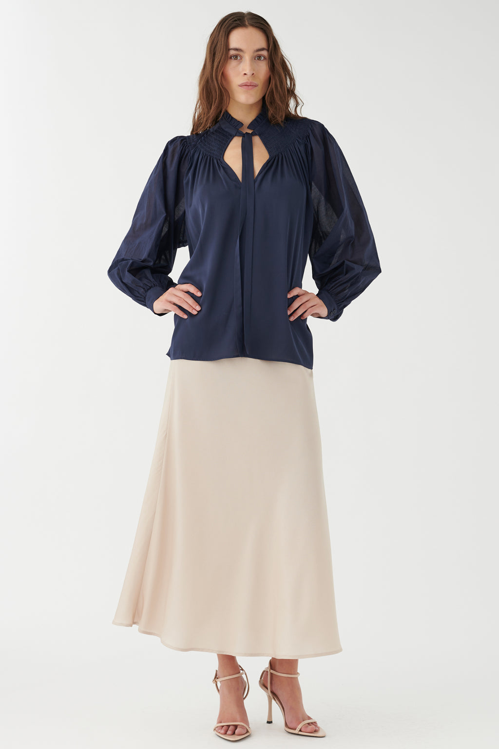 Dea Kudibal 1670124 MalinkaDEA Optical Blue Tie Neck Silk Blouse