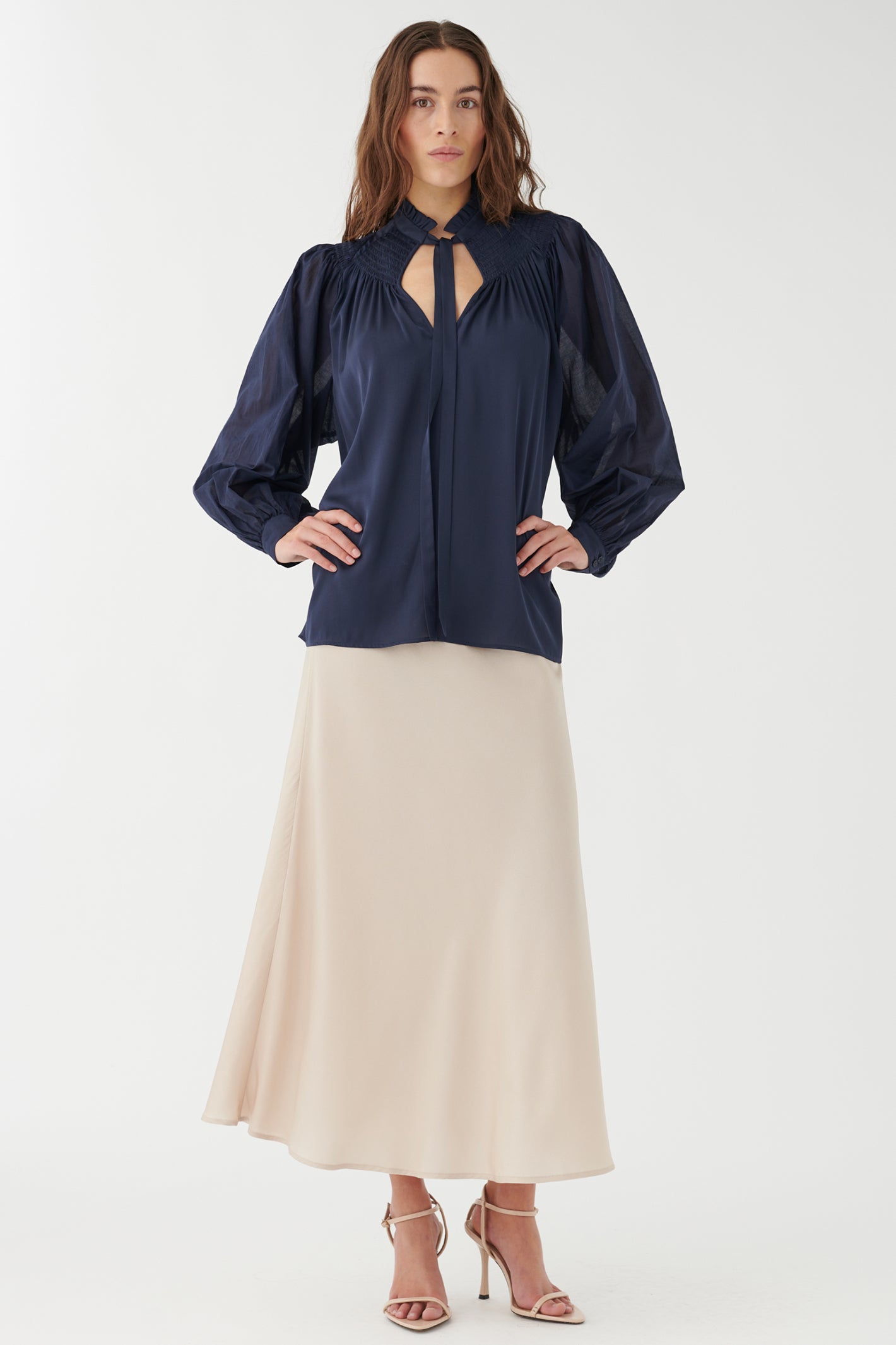 Dea Kudibal 1670124 MalinkaDEA Optical Blue Tie Neck Silk Blouse