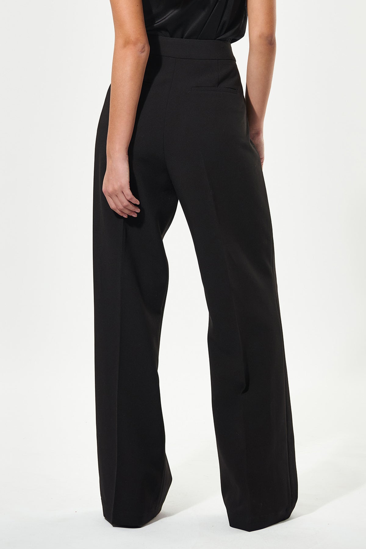 Dea Kudibal 2250725 isobelDea Trousers with Deco Buttons Black, back close view