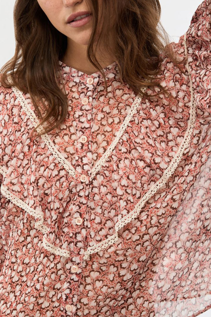 iBlues Iblmitico 26171110612 Multi Patterned Pink/Red Blouse, neckline and lace trim detail