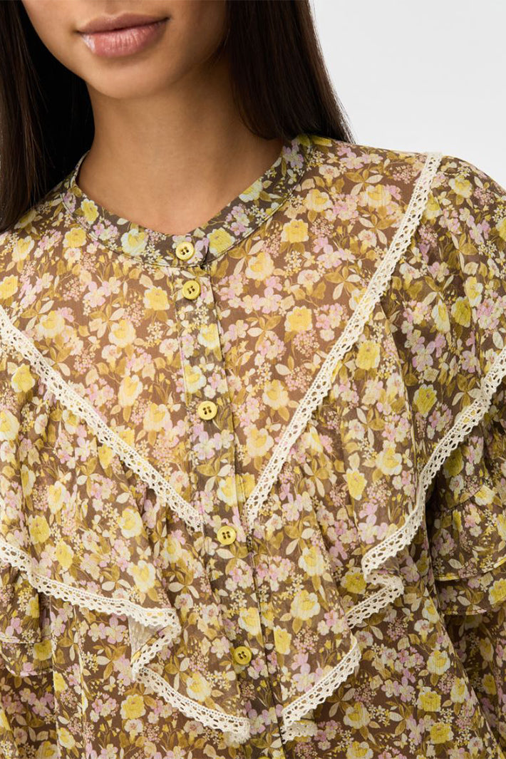 iBlues Iblmitico 26171110612 Multi Floral Blouse Green/Pink, button placket and lace trim detail