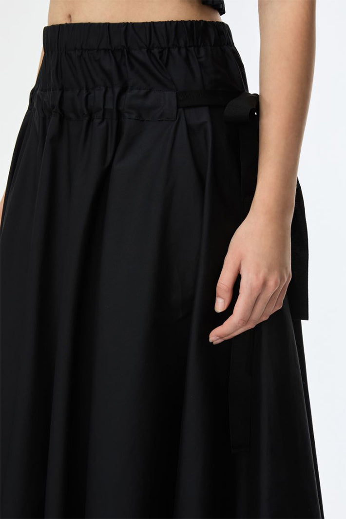 iBlues Iblpanfilo 26171010522 Black Skirt, waistband and side tie detail