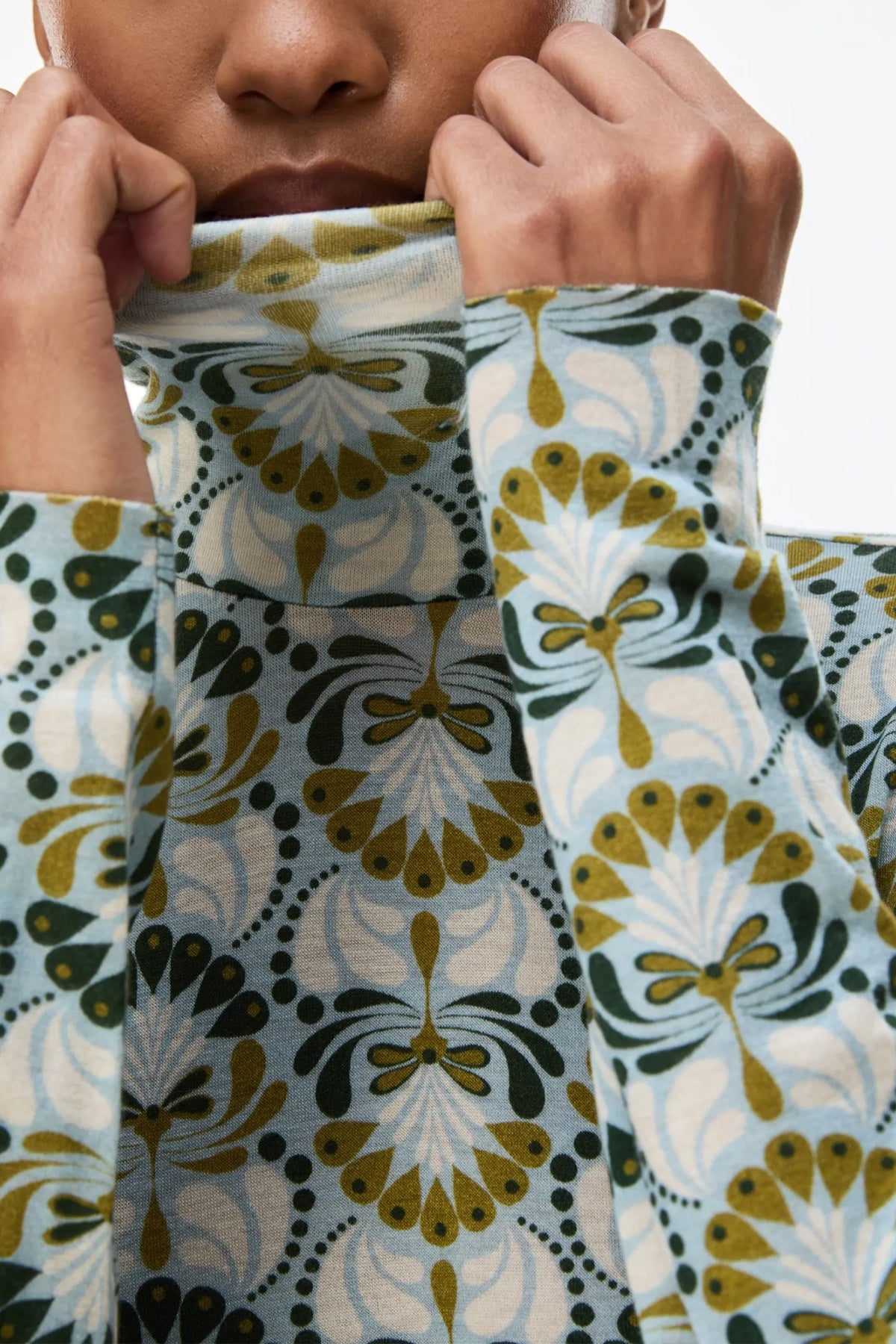 IBLUES IBLVOLATE High Neck Pattern Top, roll neck and print detail