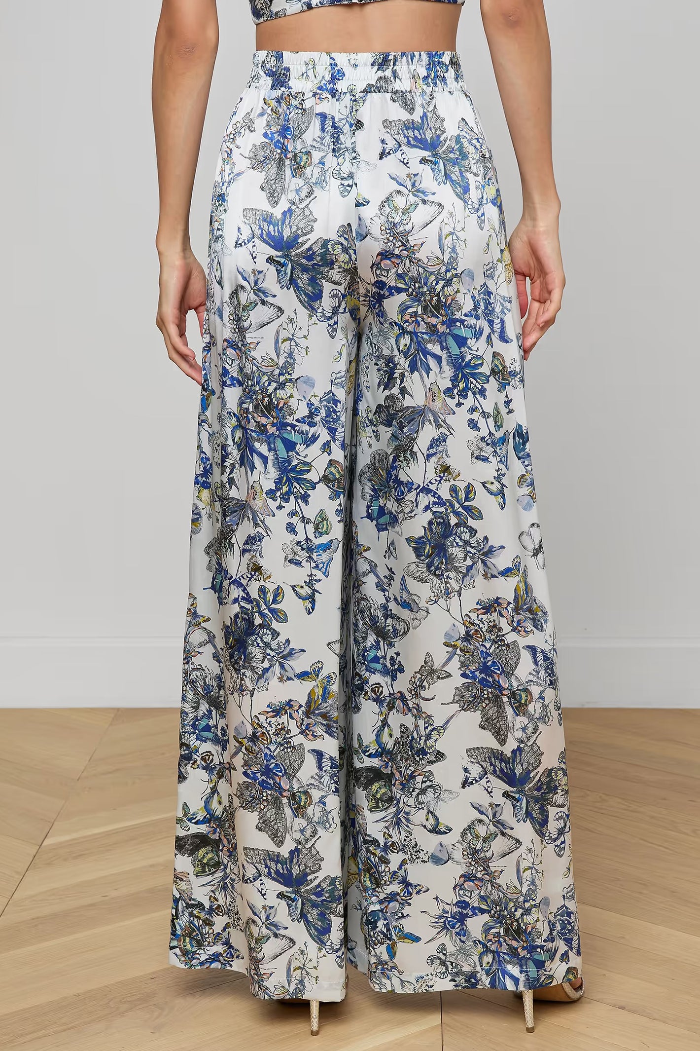 L'Agence Lillian Grey Watercolour Wide Leg Silk Trousers 2616GNW 0100 GMWB