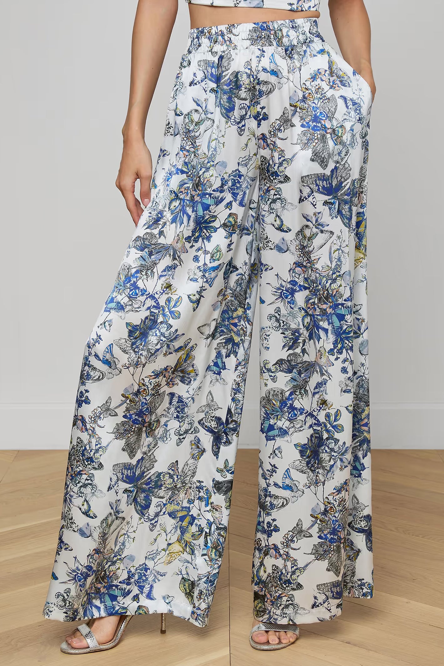L'Agence Lillian Grey Watercolour Wide Leg Silk Trousers 2616GNW 0100 GMWB