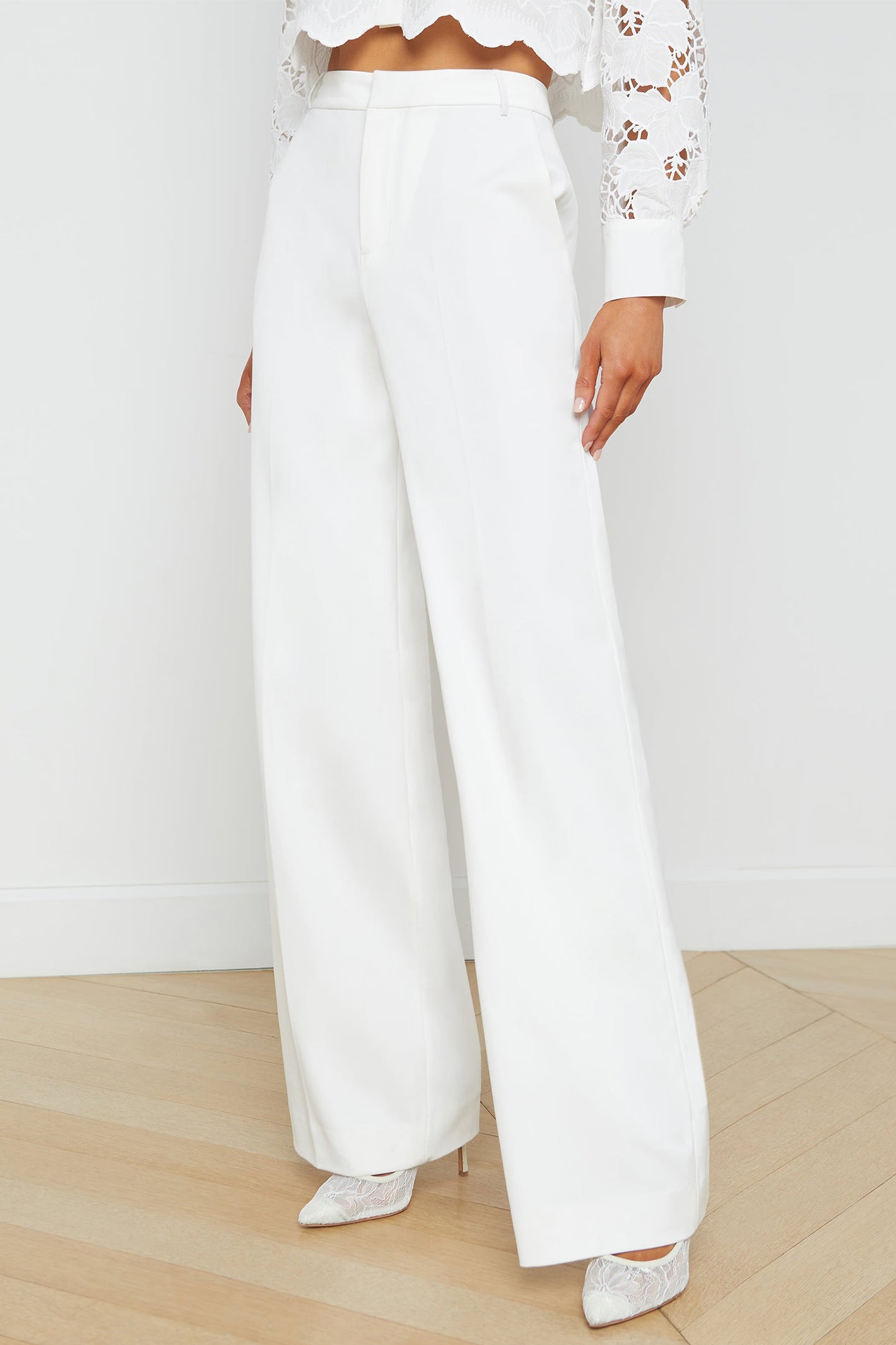 L'Agence Livvy 2819NGX White Wide Straight Leg Trousers 0010 WHIT