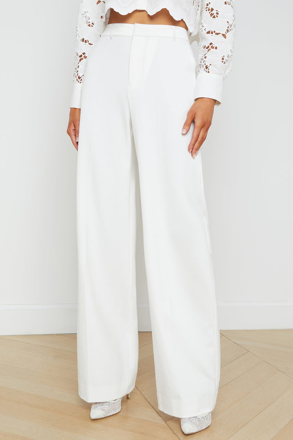 L'Agence Livvy 2819NGX White Wide Straight Leg Trousers 0010 WHIT