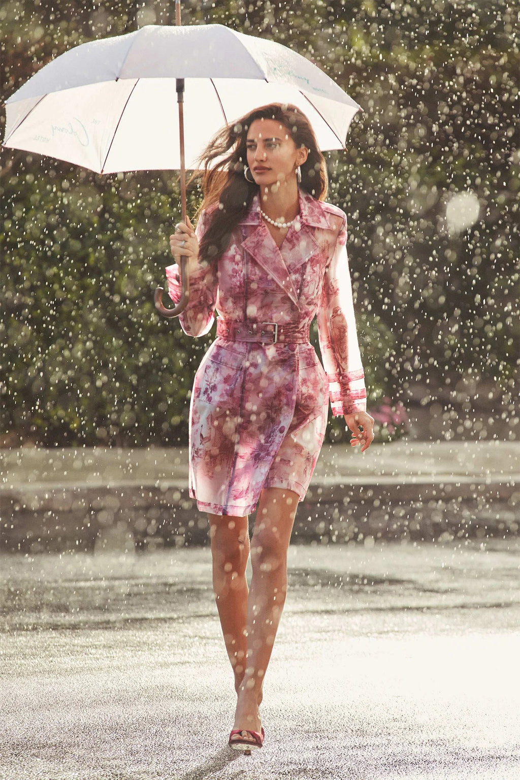 L'Agence Safiya White Pink Porcelain Toile Print Raincoat 1848PUK
