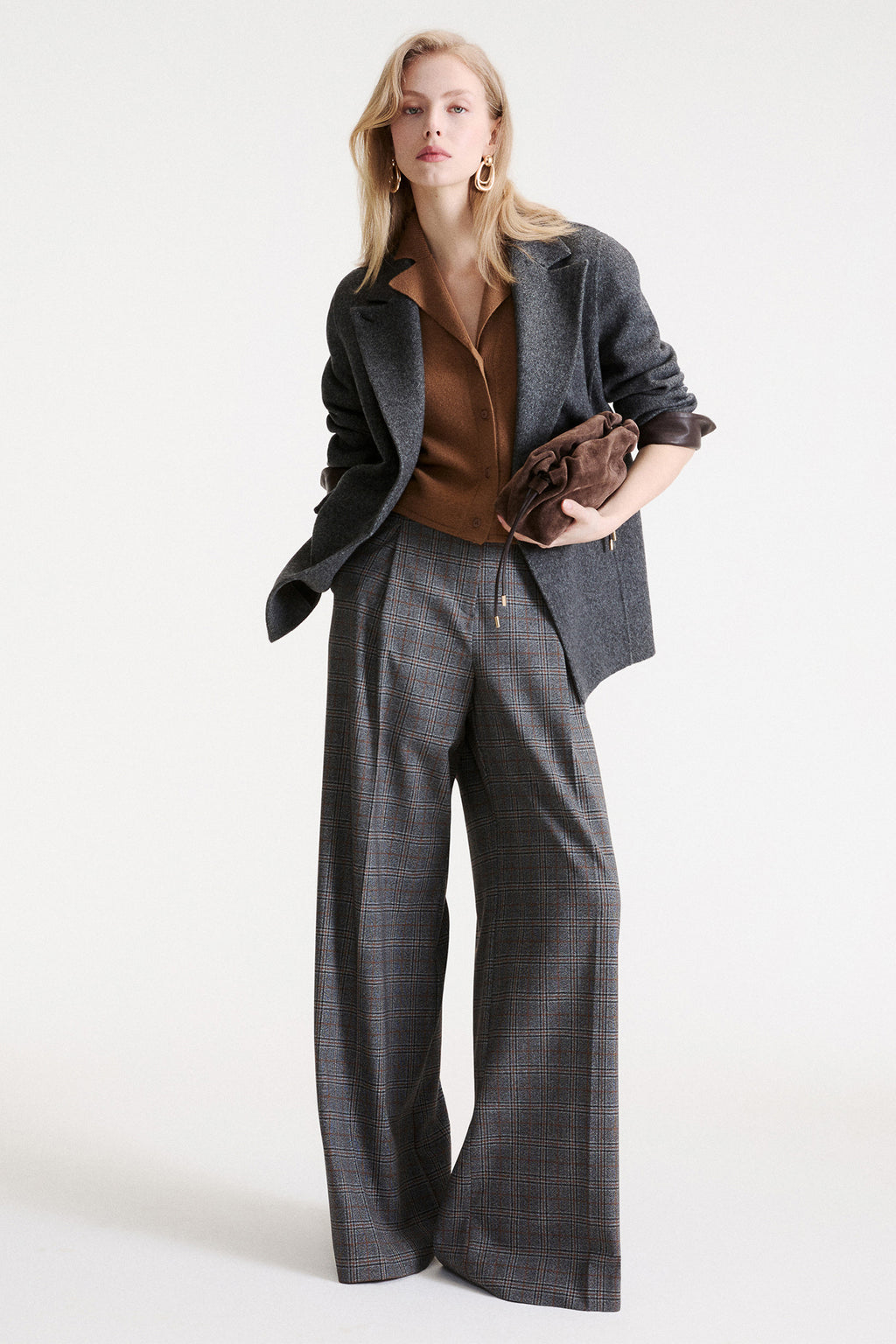 Marella Sport MLSALPACA Camel Brown Cashmere Wool Yarn Cardigan, model view