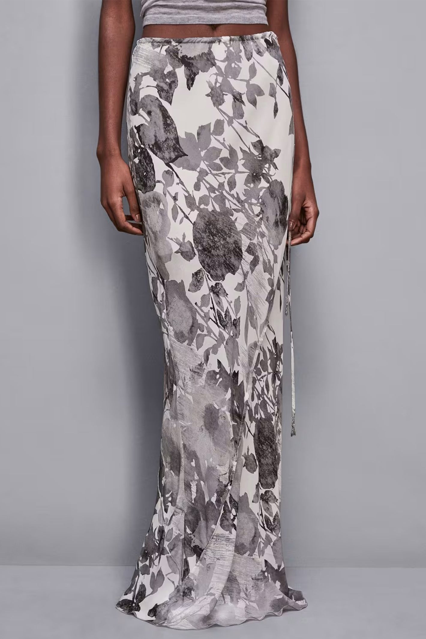 Patrizia Pepe 8G0434 A528 Grey Floral Print Maxi Skirt