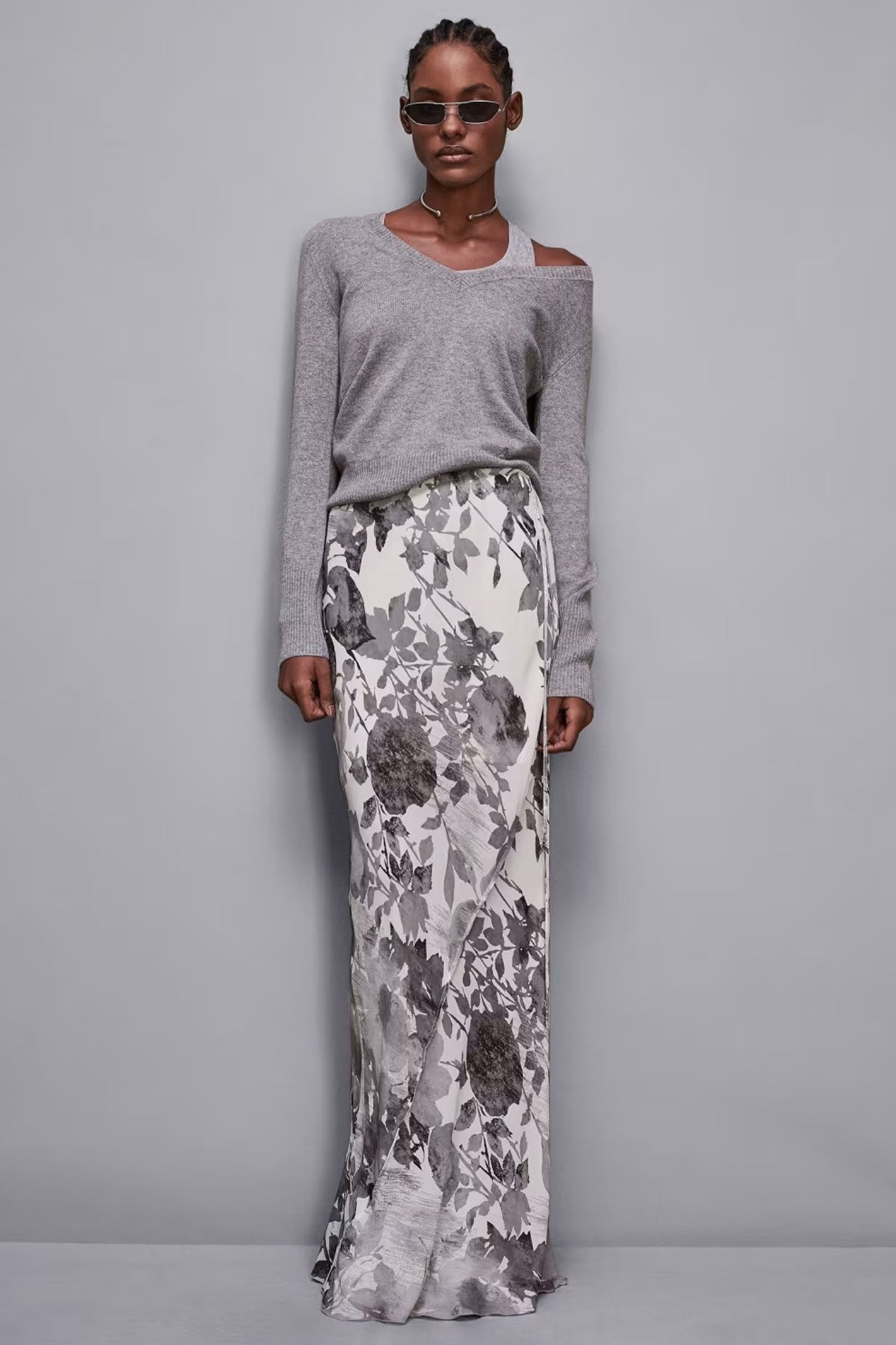 Patrizia Pepe 8G0434 A528 Grey Floral Print Maxi Skirt