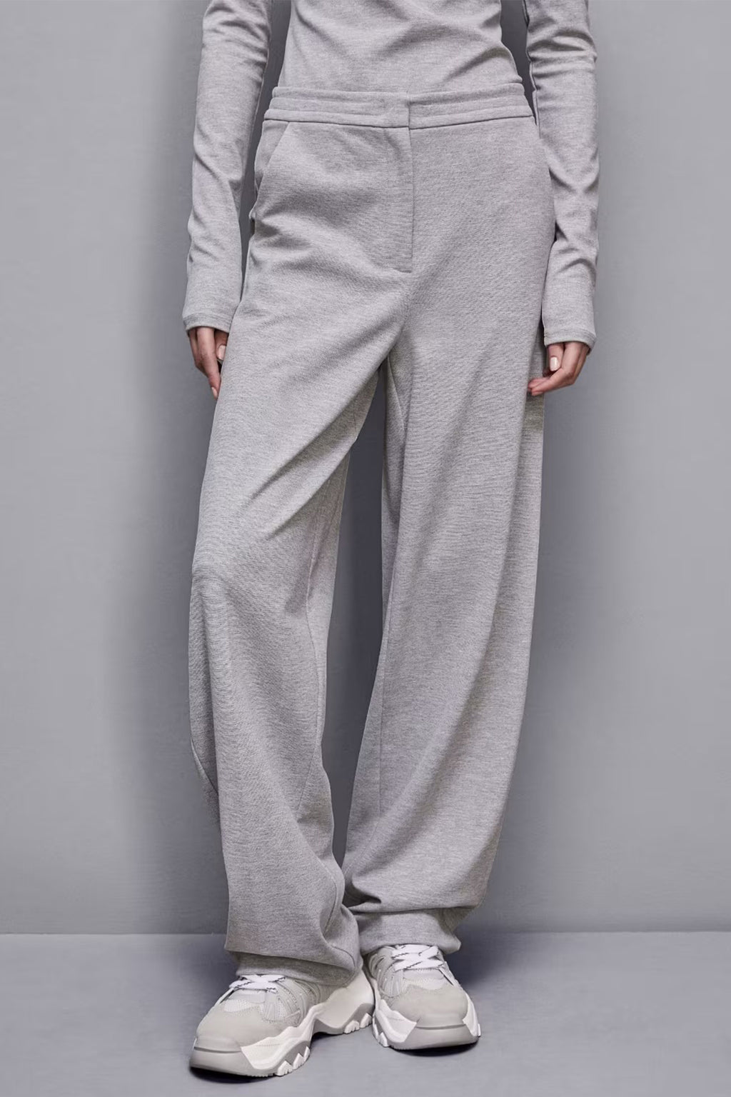 Patrizia Pepe 8P0674 A025 Grey Relaxed Fit Straight Trousers