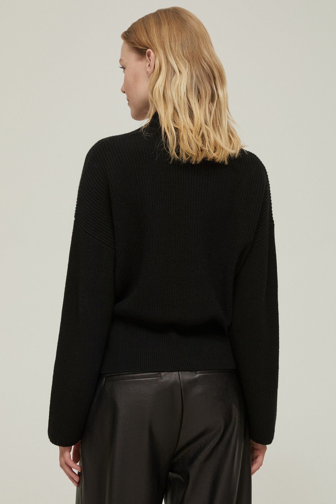 Penny Black 2521366243200 Ovest Black Wrap-Over Jumper