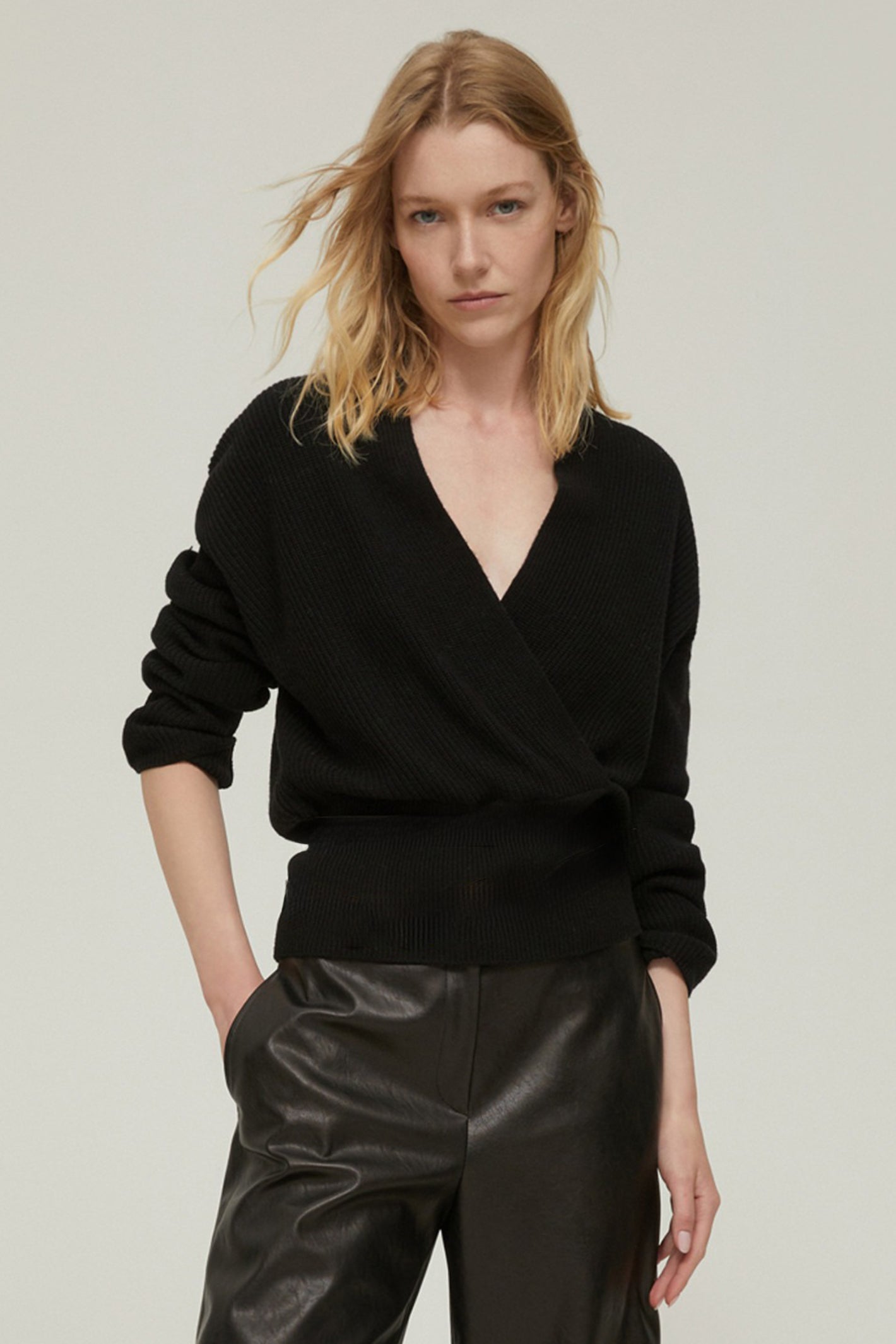 Penny Black 2521366243200 Ovest Black Wrap-Over Jumper