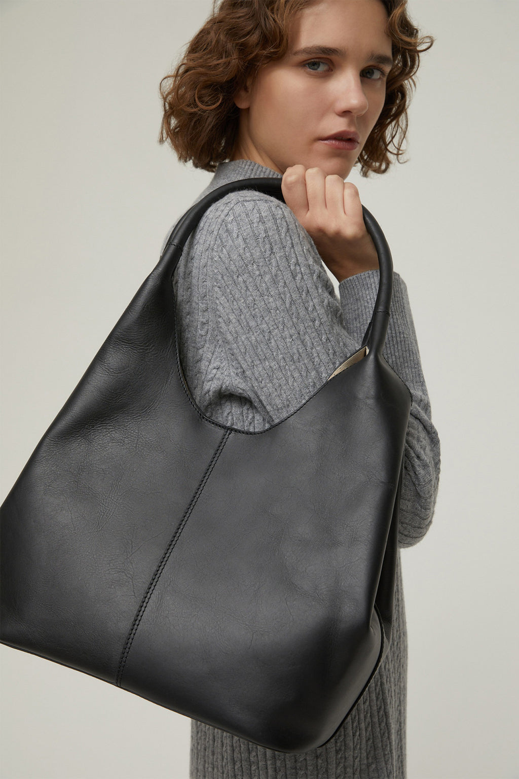 Penny Black Cayenne 2521516085200 Black Leather Tote Bag