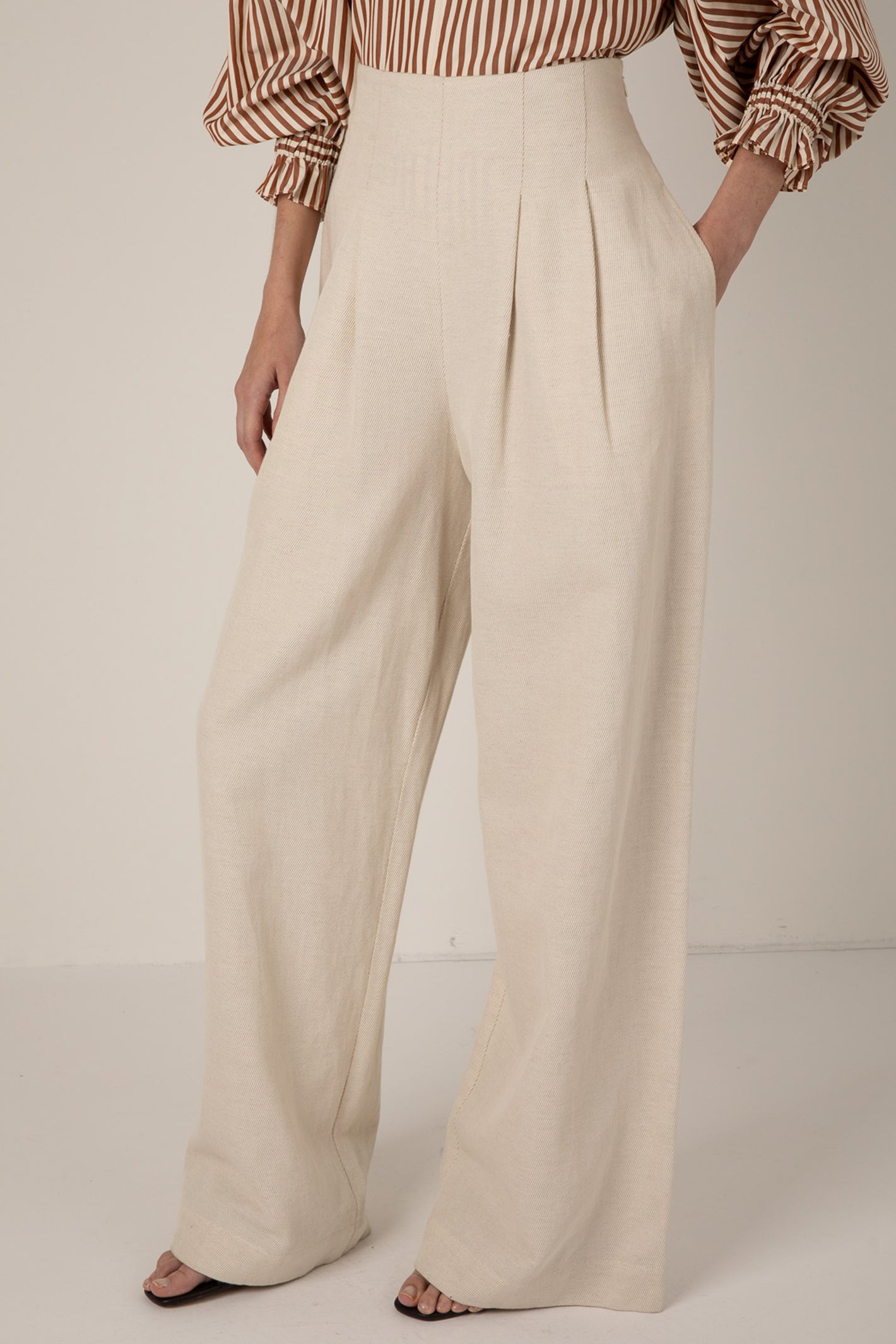 Vivere Nellie VIV 175 Ecru High Waisted Palazzo Linen Blend Trousers