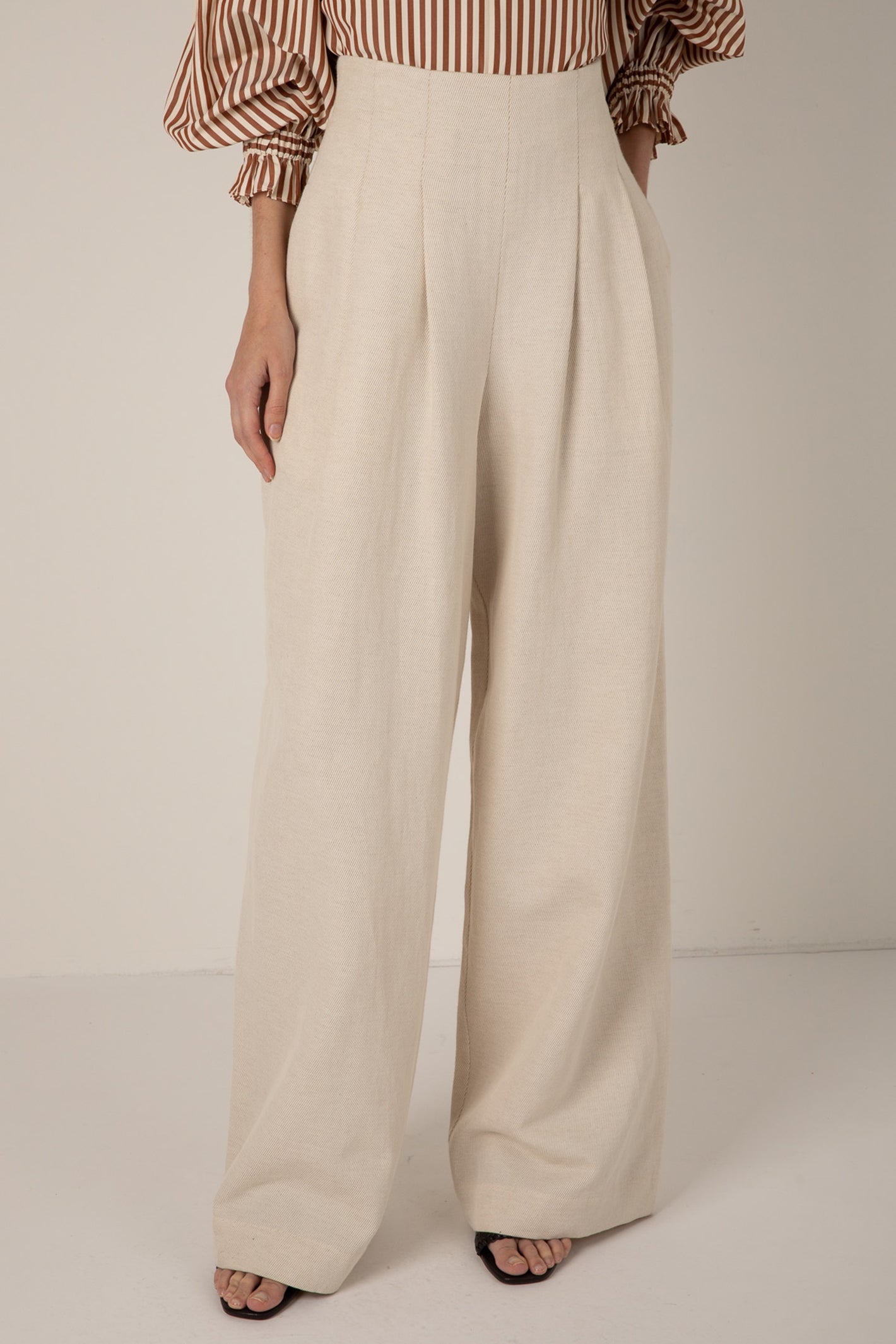 Vivere Nellie VIV 175 Ecru High Waisted Palazzo Linen Blend Trousers