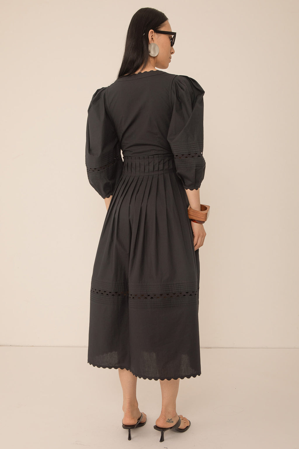 Vivere Pilar VIV 336 Black Pleat Dress