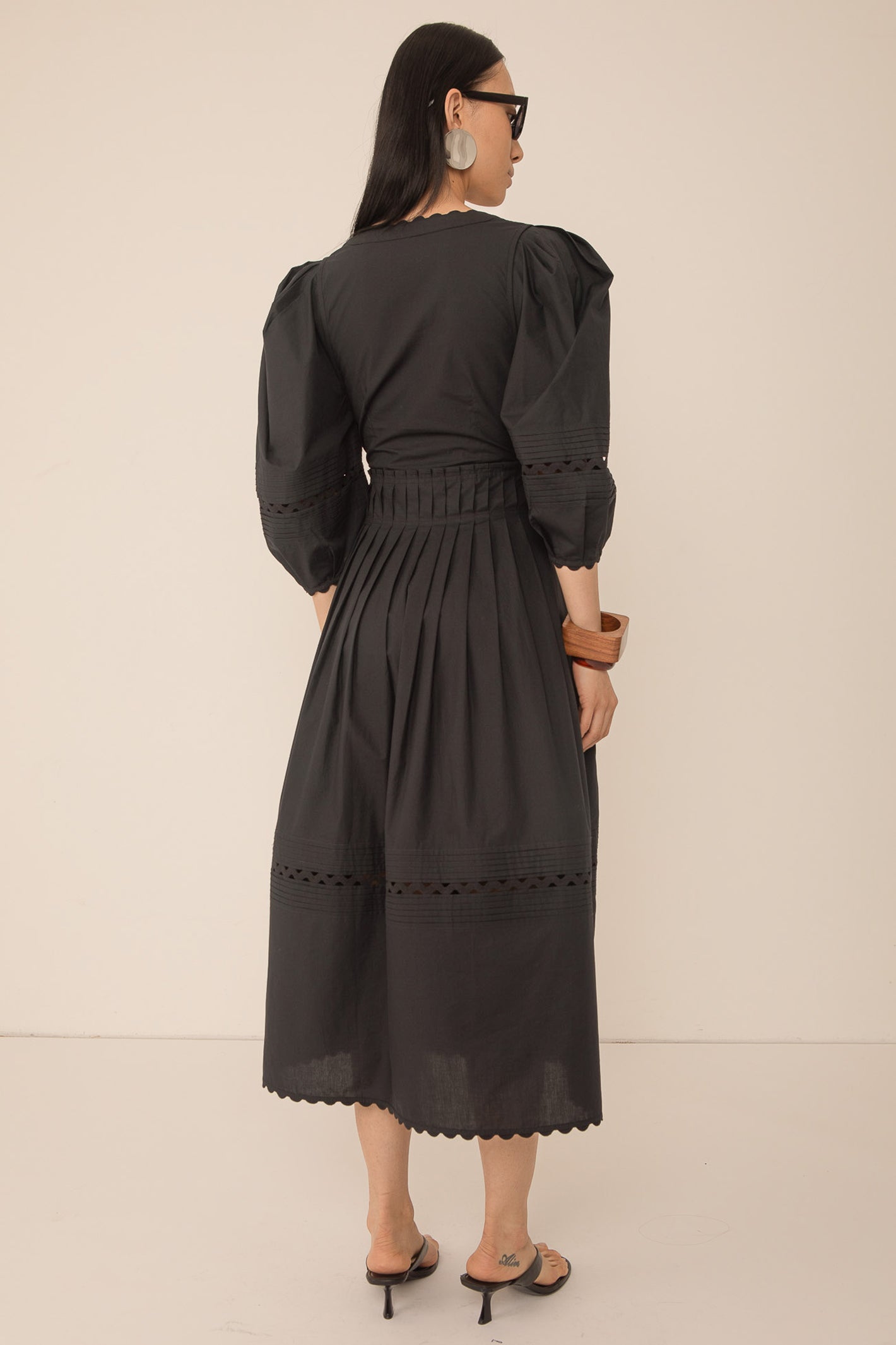 Vivere Pilar VIV 336 Black Pleat Dress